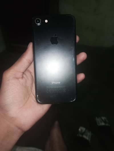 Apple iPhone 7