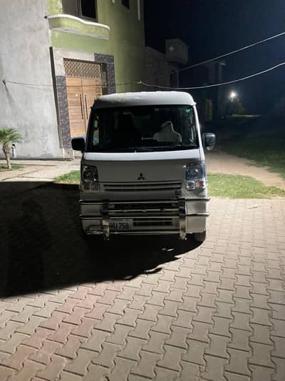 Mitsubishi Town Box 2022