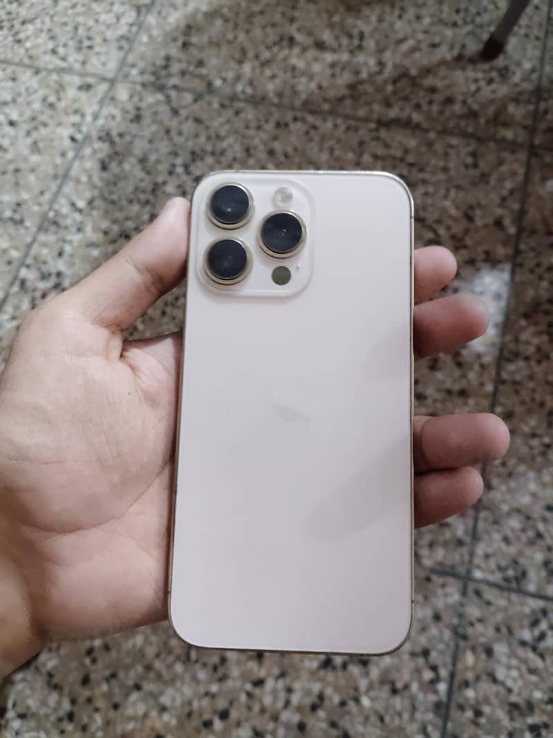 Apple iPhone 13 Pro 4