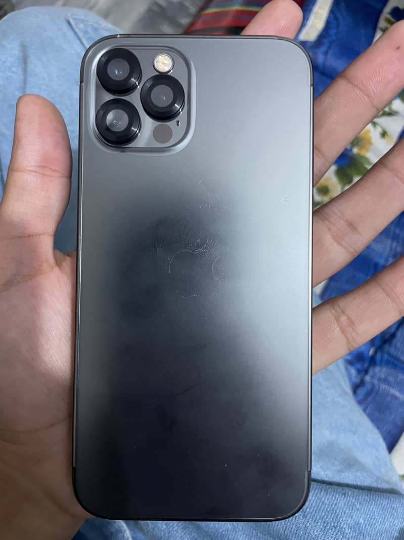Apple iPhone 12 Pro 4