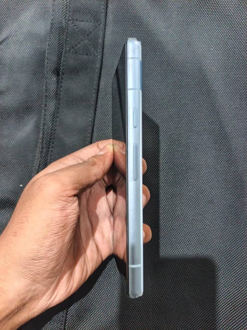Google Pixel 7a 4