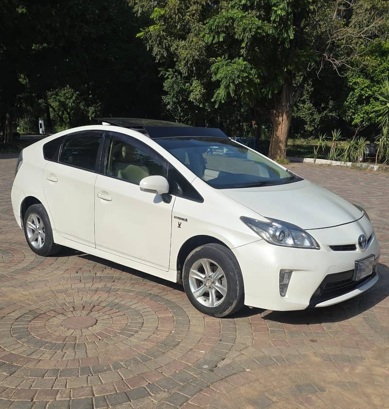 Toyota Prius 2014 8