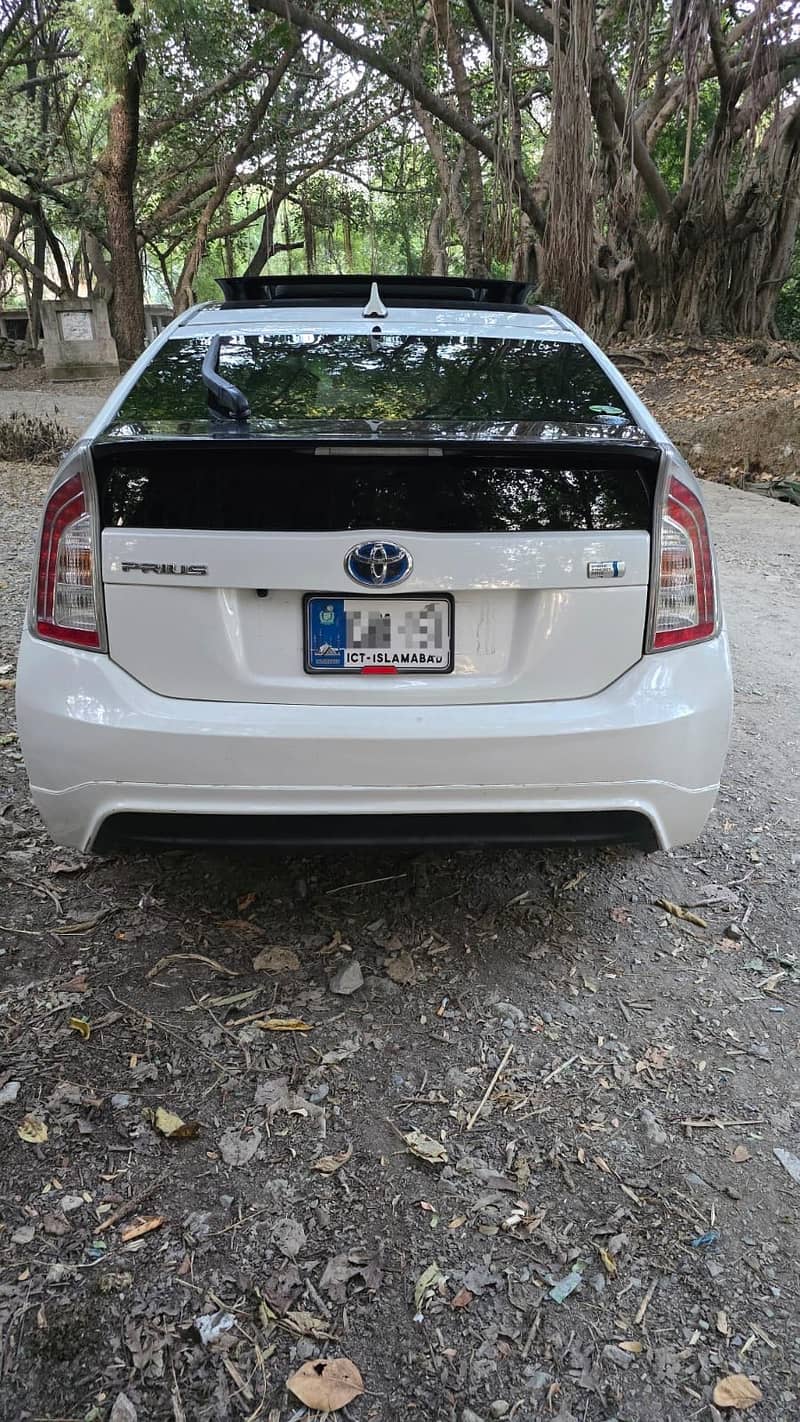 Toyota Prius 2014 18