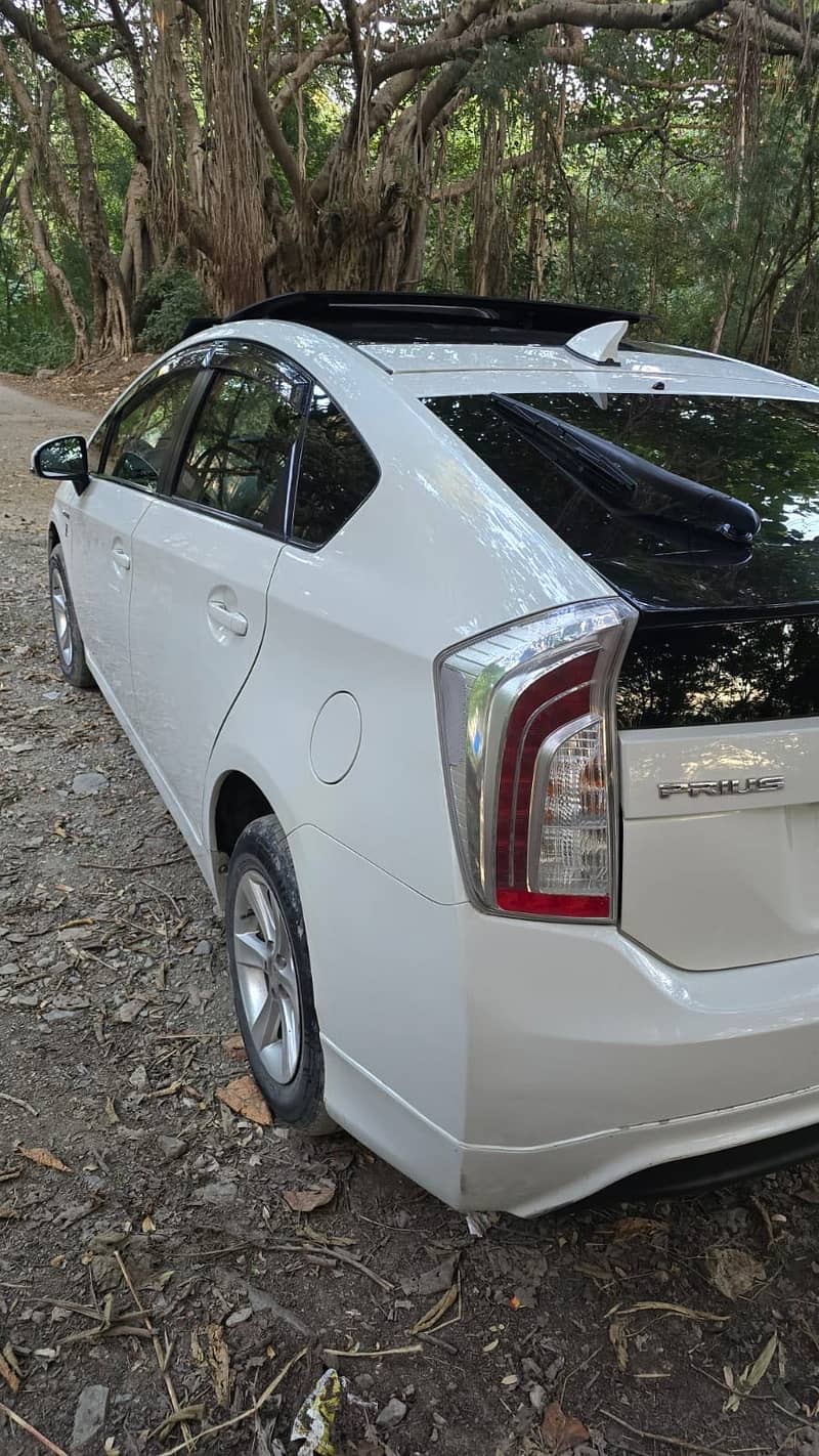 Toyota Prius 2014 19