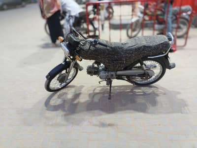 Geniun condition Honda 70