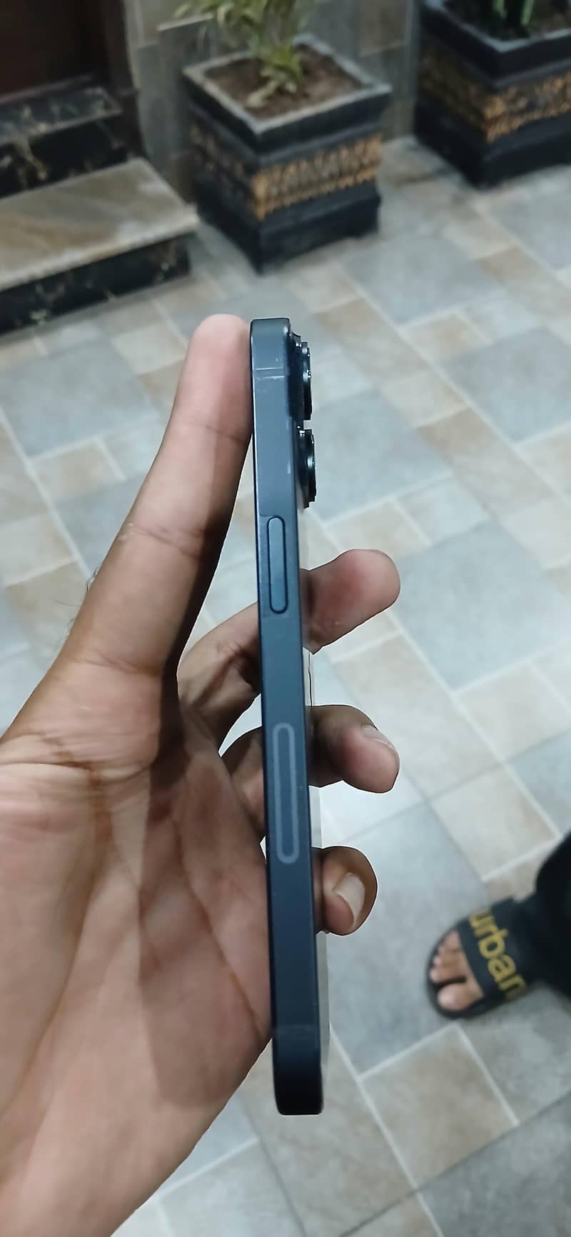Apple iPhone 14 3