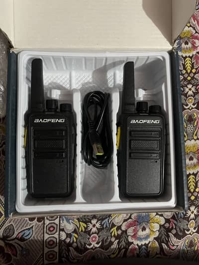 Baofeng walkie talkie 03335871776