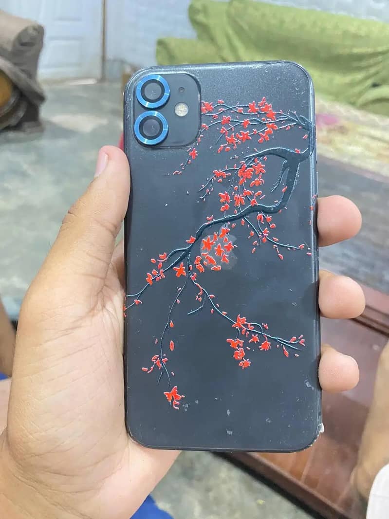 Apple iPhone 11 0