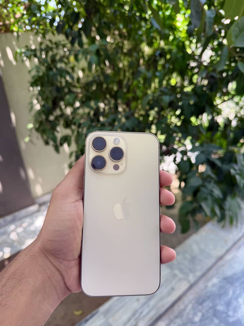 Apple iPhone 14 Pro Max 4
