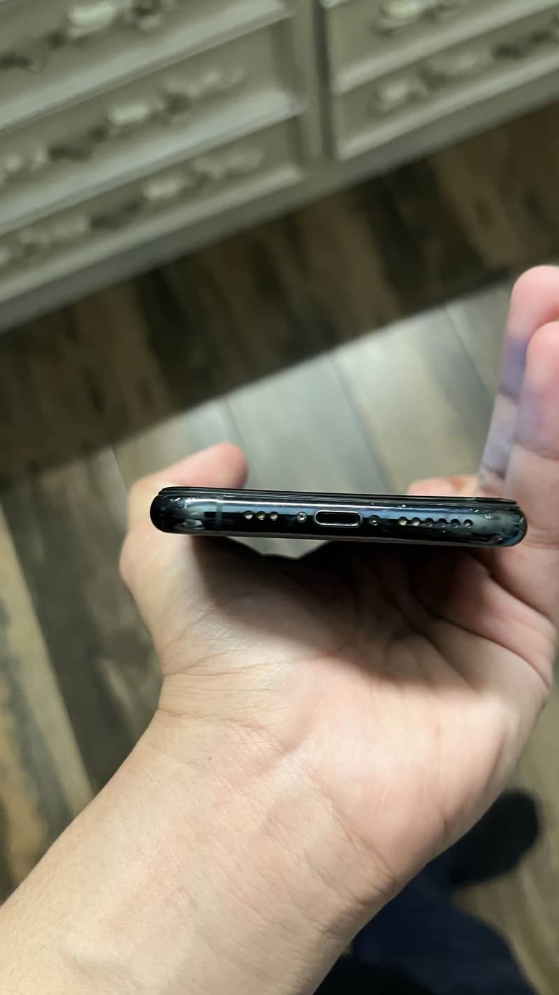 Apple iPhone 11 Pro 10
