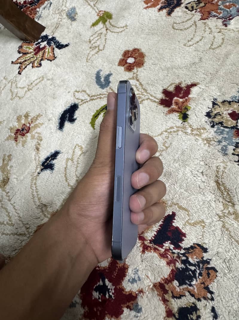 Apple iPhone 13 Pro 1