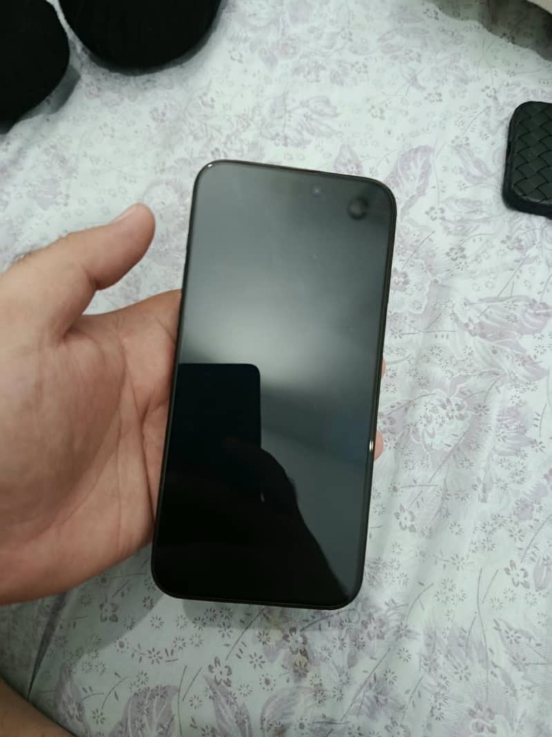 Apple iPhone 15 Pro Max 7