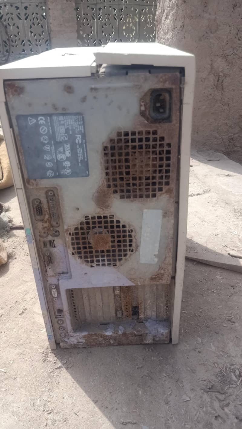 Oldd CPU in original condition 3