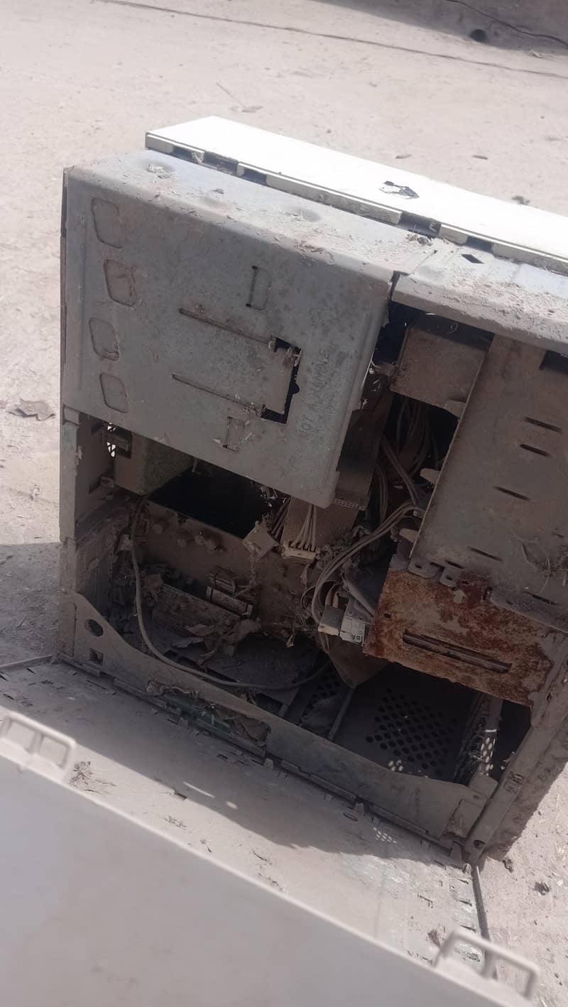 Oldd CPU in original condition 7