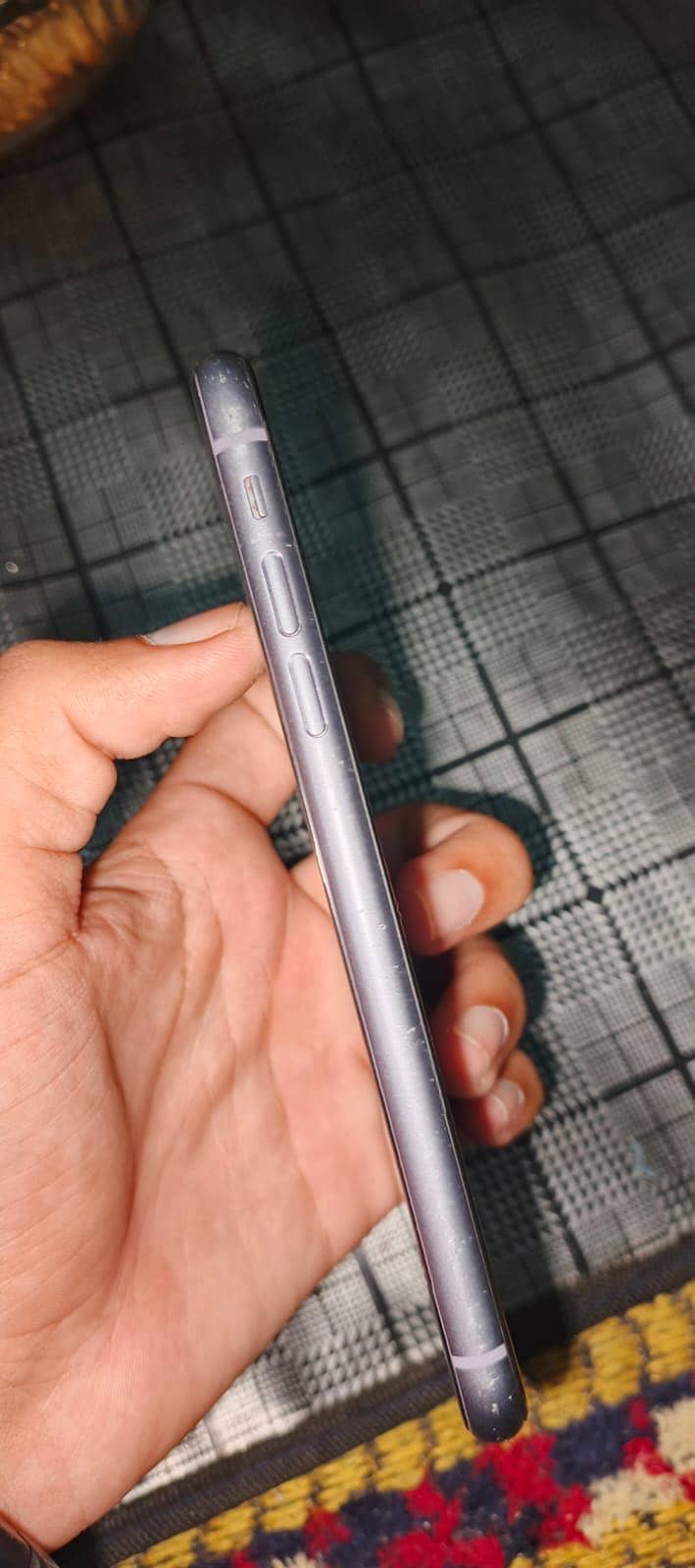 Apple iPhone 11 4