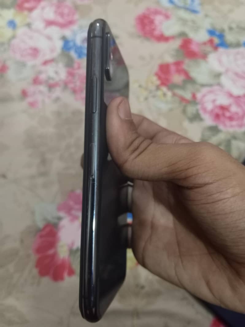 Apple iPhone X 1