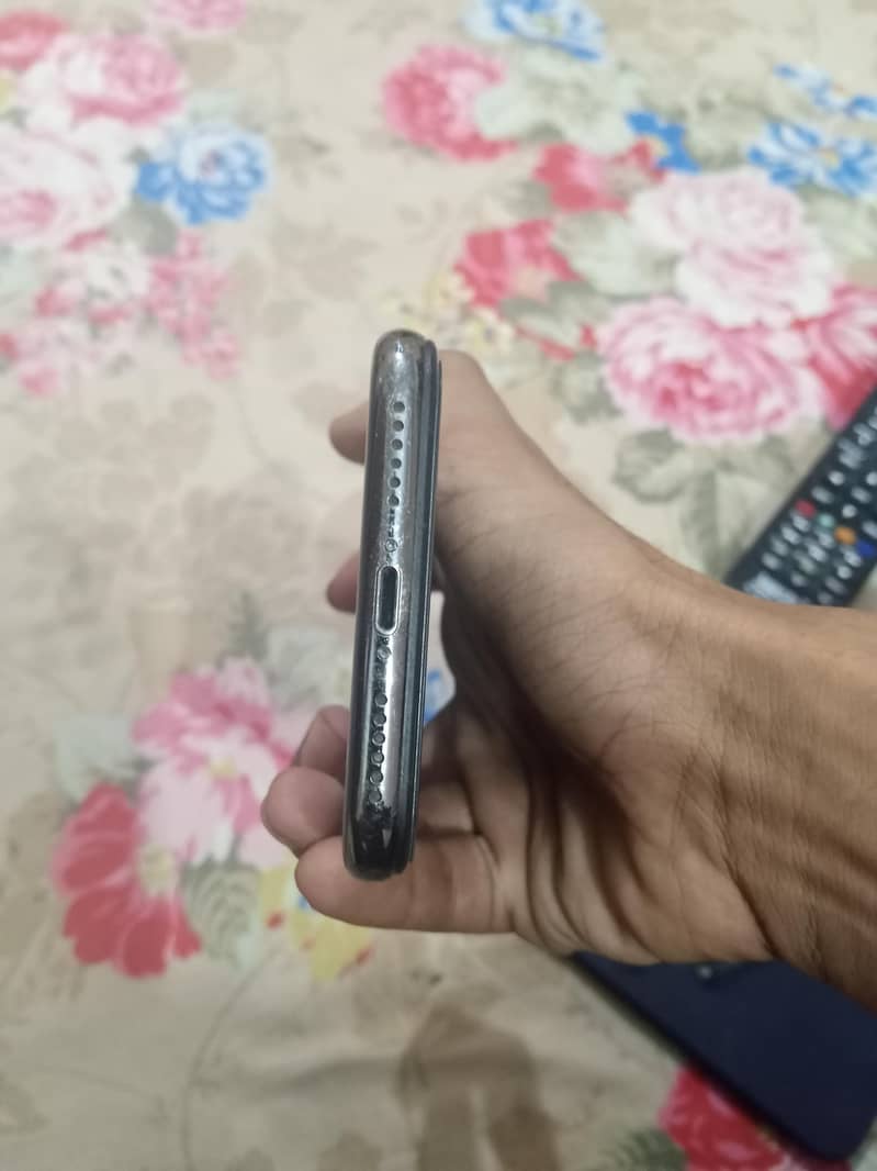 Apple iPhone X 2