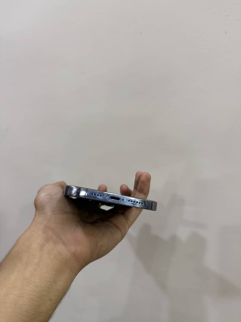 Apple iPhone 13 Pro Max 3