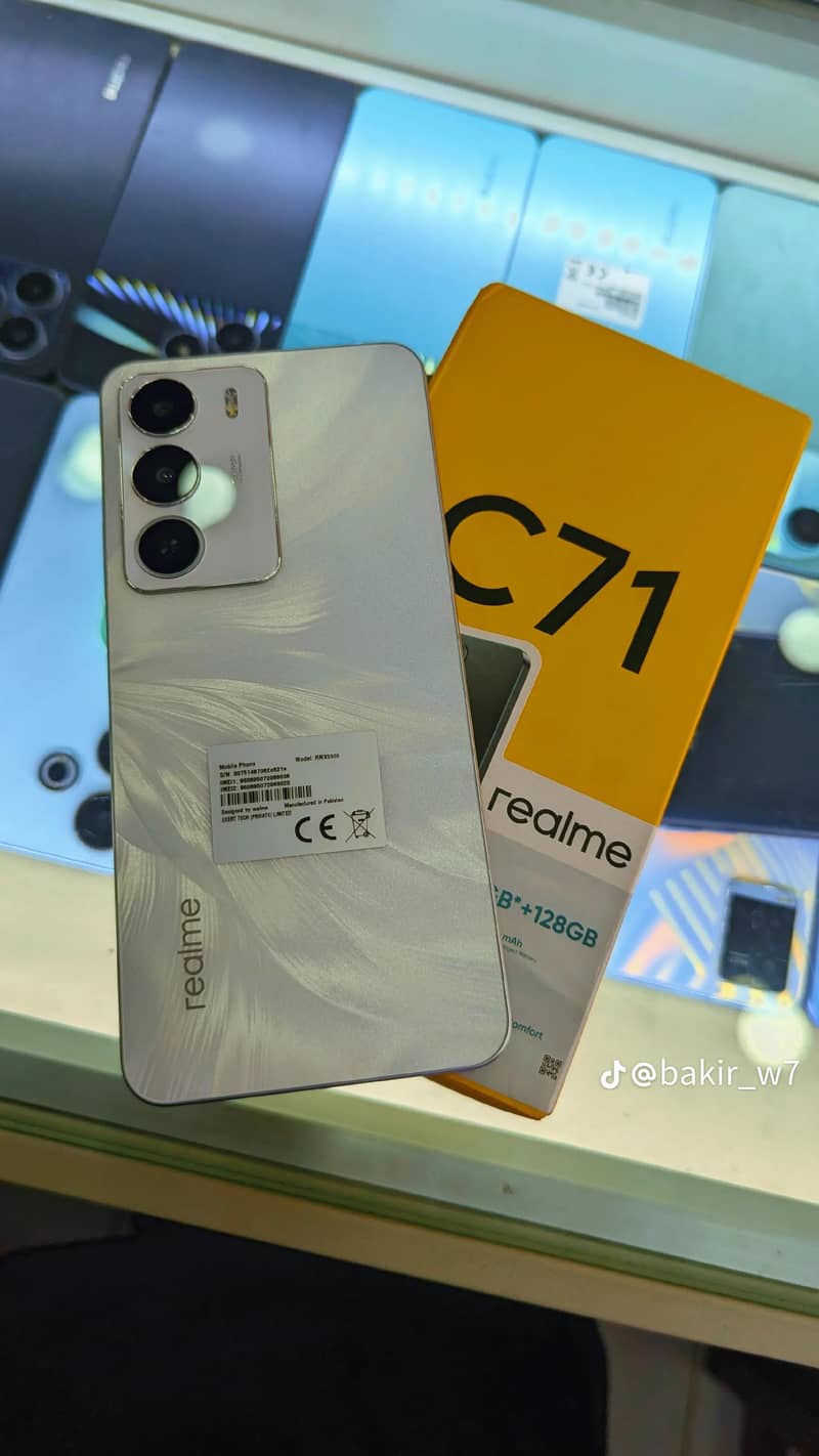 Realme C71 1