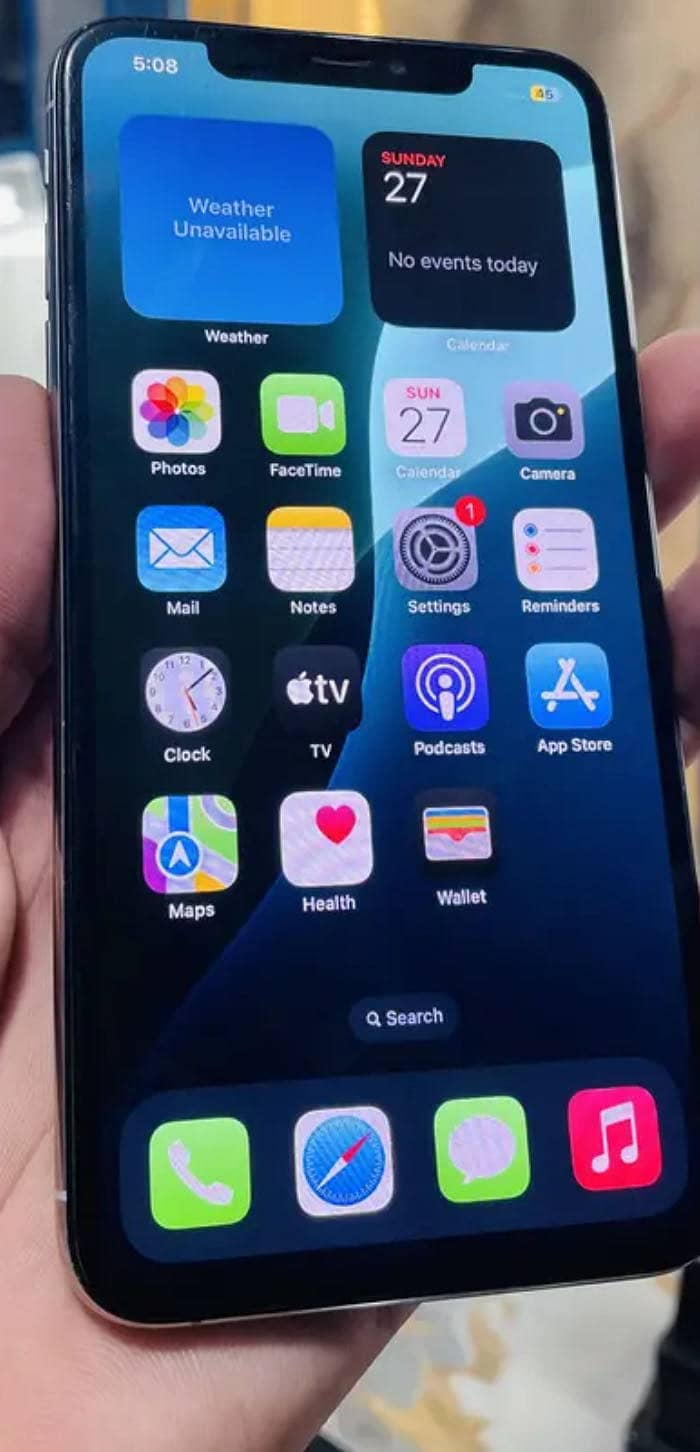 Apple iPhone XS 1