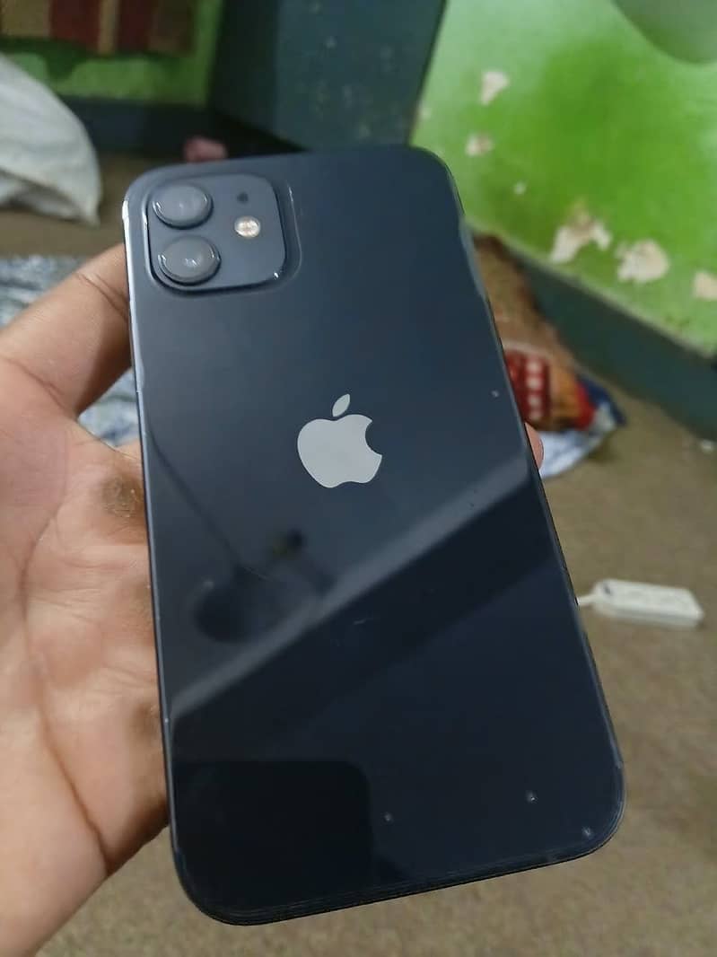 Apple iPhone 12 2