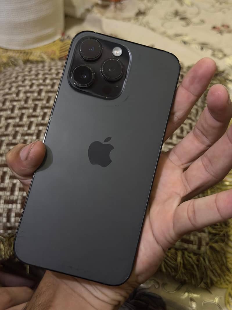 Apple iPhone 14 Pro Max 2