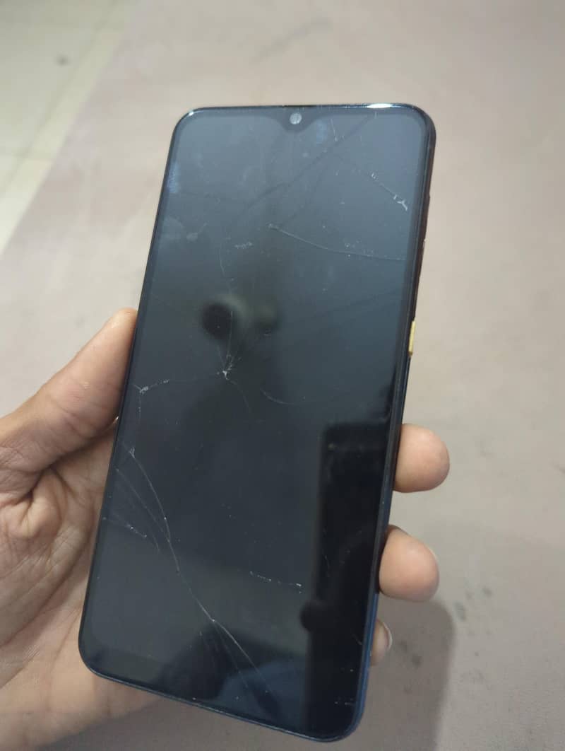 Samsung Mobile A30 1