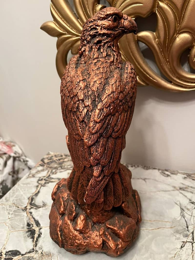 Decor Items, Decorations, Display items, Home decor 1