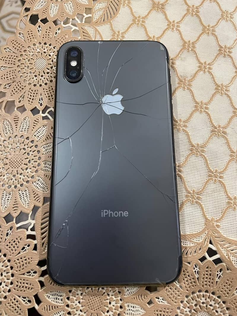 Apple iPhone X 4