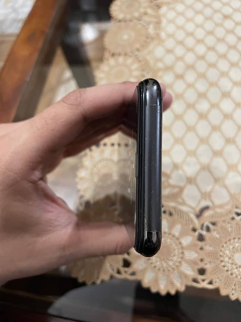 Apple iPhone X 5