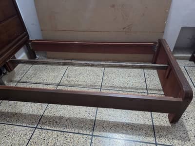 Single Bed 3.5 x 6.5