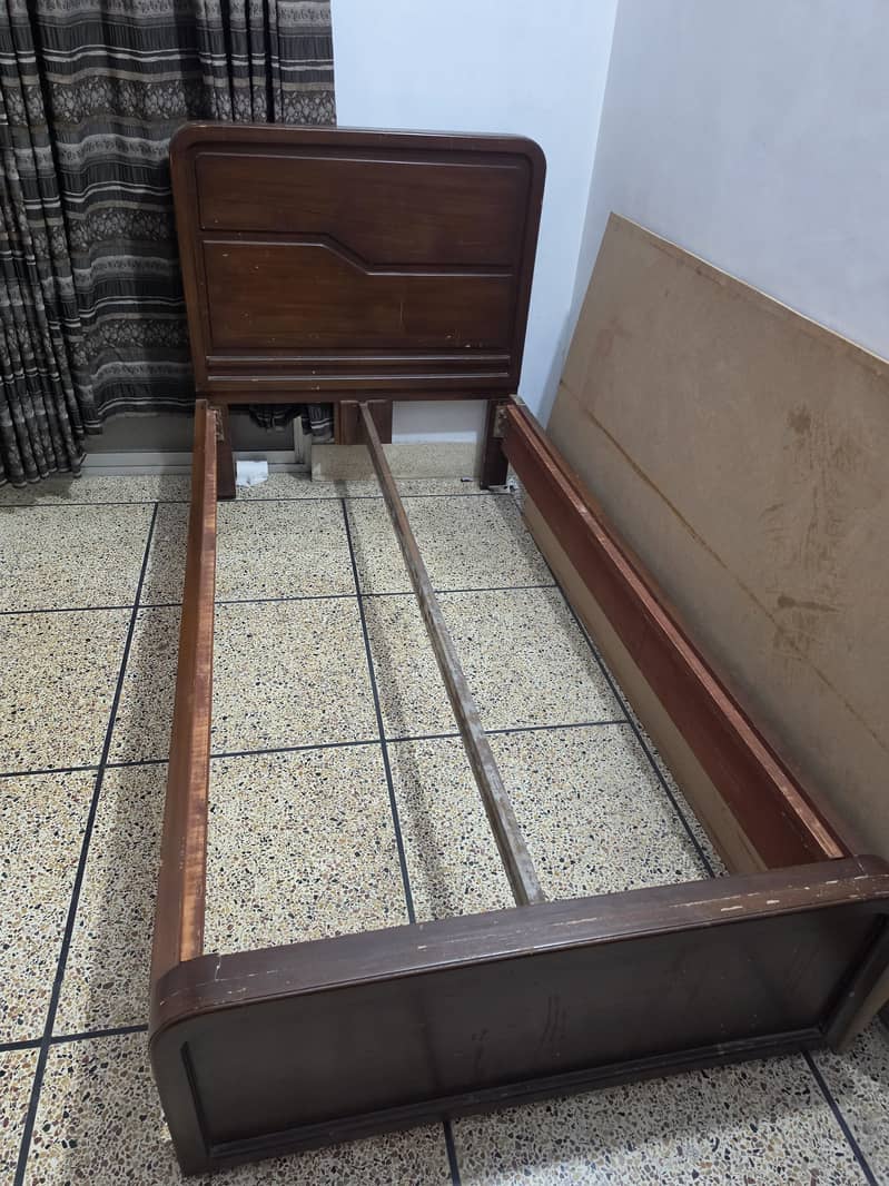 Single Bed 3.5 x 6.5 2