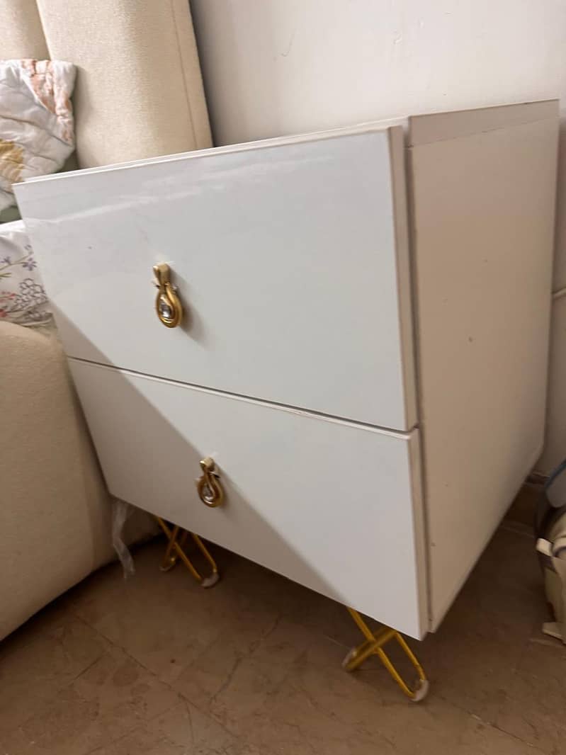 Bedroom set 0