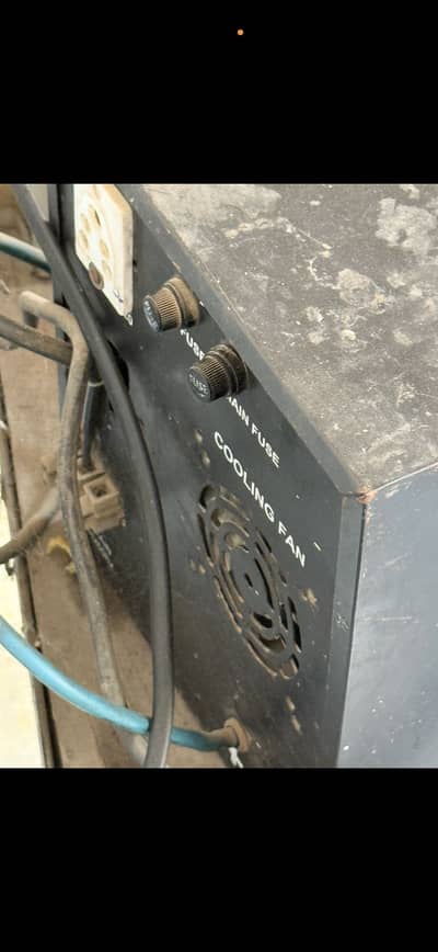 Use ups two batteries Wala hai copper 100% check full ok