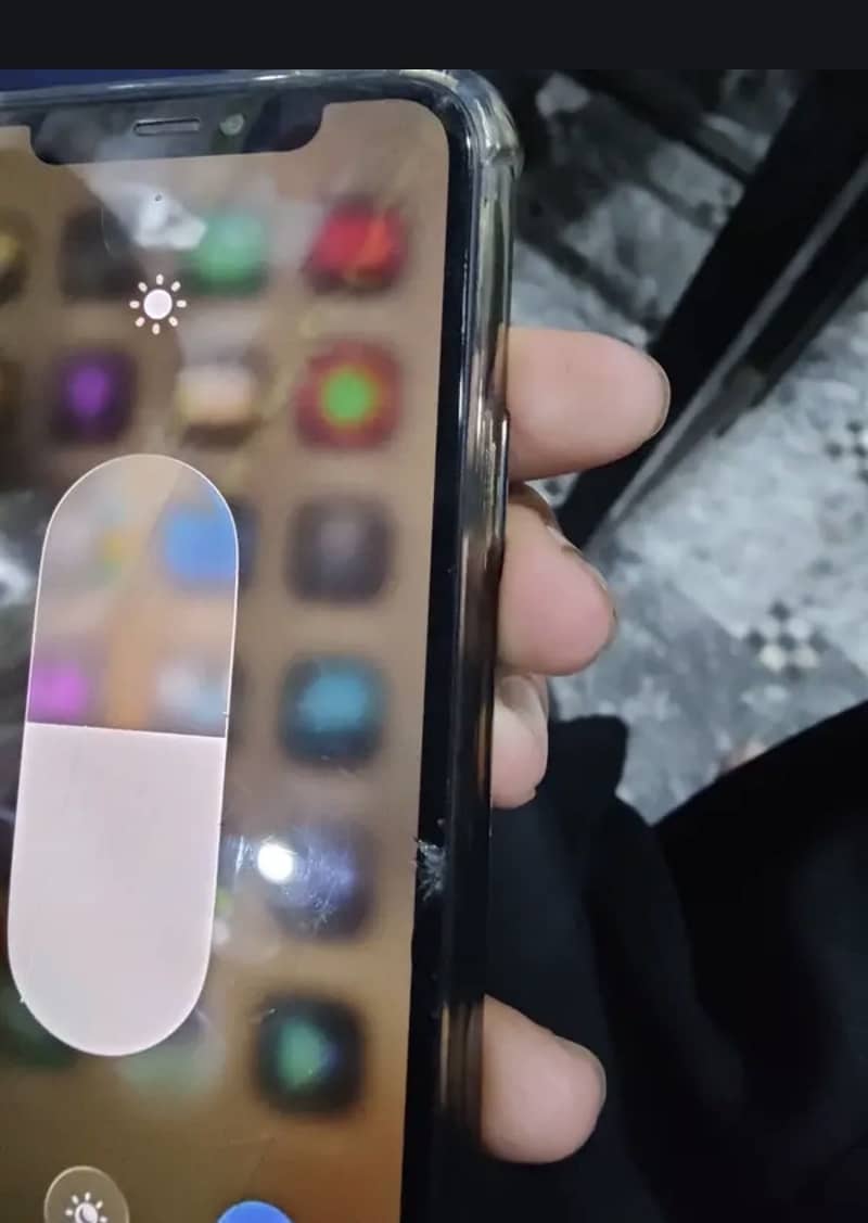 Apple iPhone 11 Pro 3