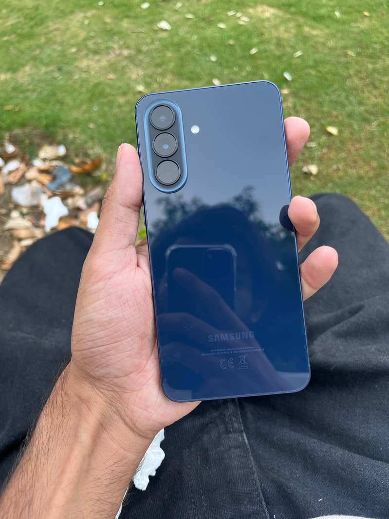 Samsung Mobile A57 4