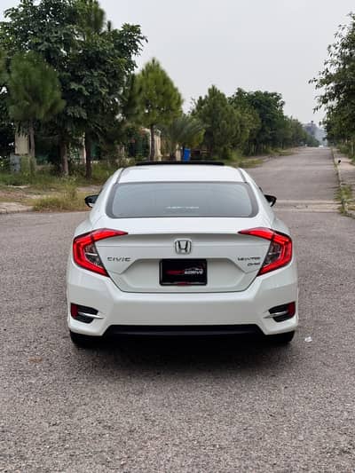 Honda Civic Oriel 2017 total genuine paint for sale in Islamabad