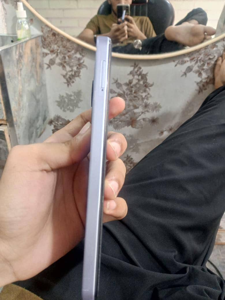 nubia v60 4