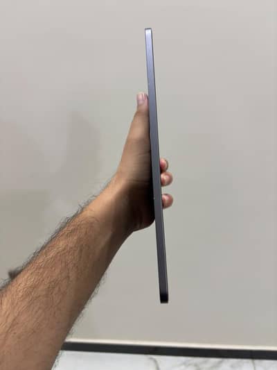 APPLE IPAD M1 AIR 5TH  GENERATION 256GB