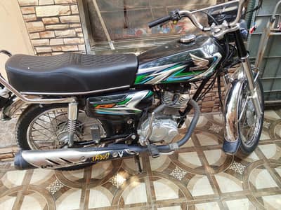 Honda 125 Black