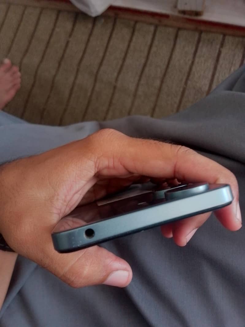 Xiaomi POCO C65 4