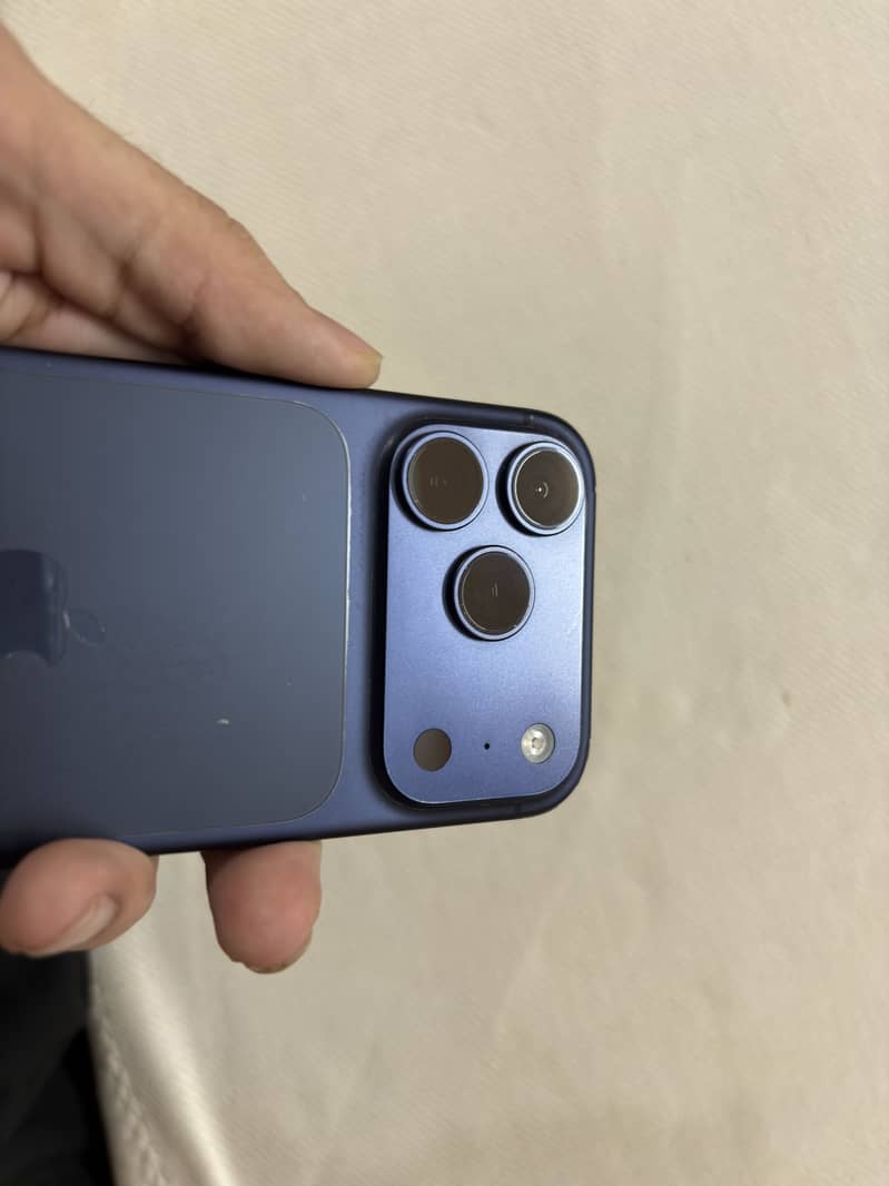 Apple iPhone 17 Pro 2