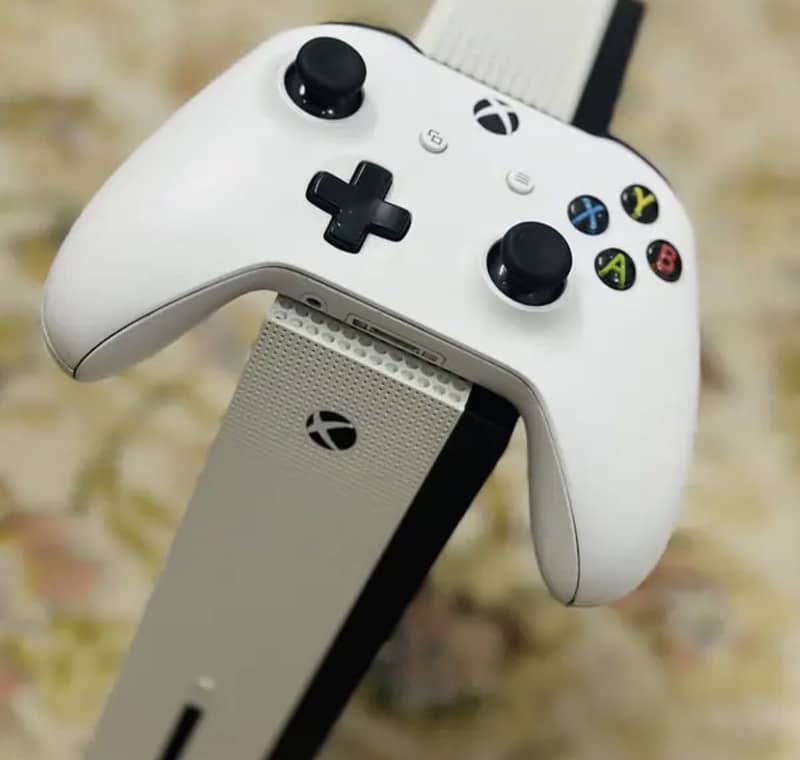 Xbox one S 3