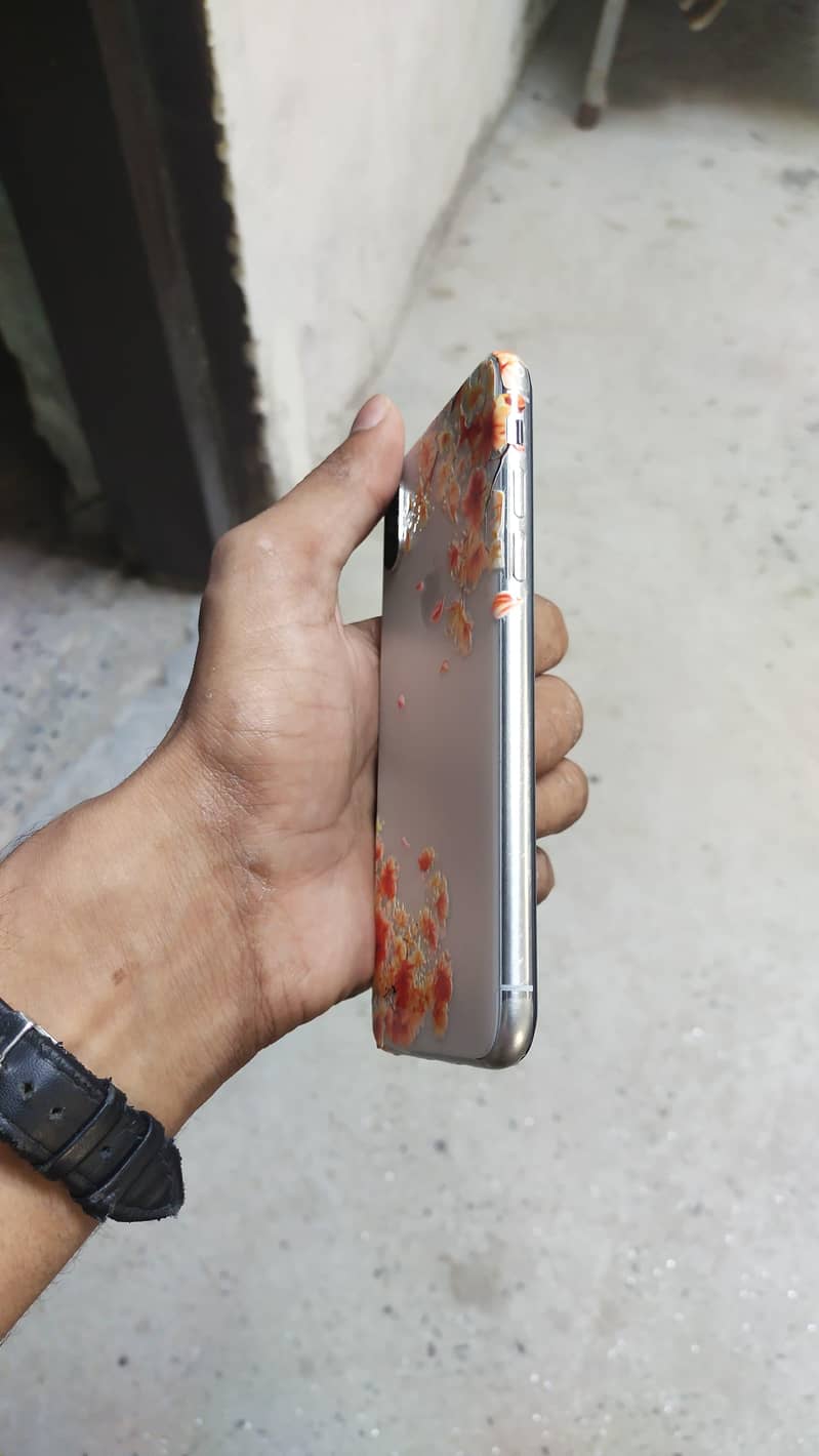 Apple iPhone X 2
