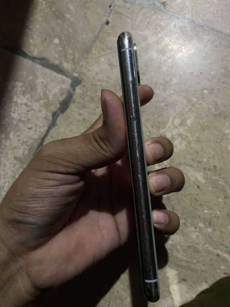 Apple iPhone X 1