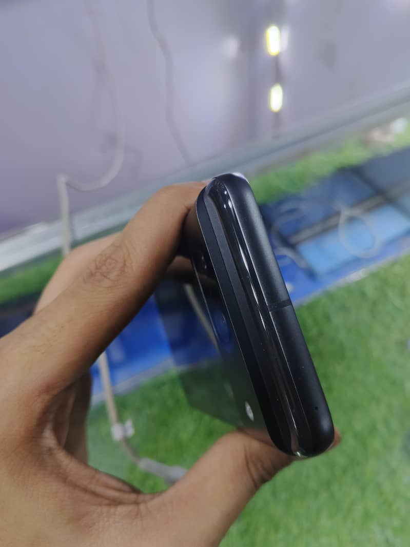 Google Pixel 8 3