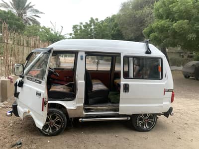 Suzuki Bolan 2011