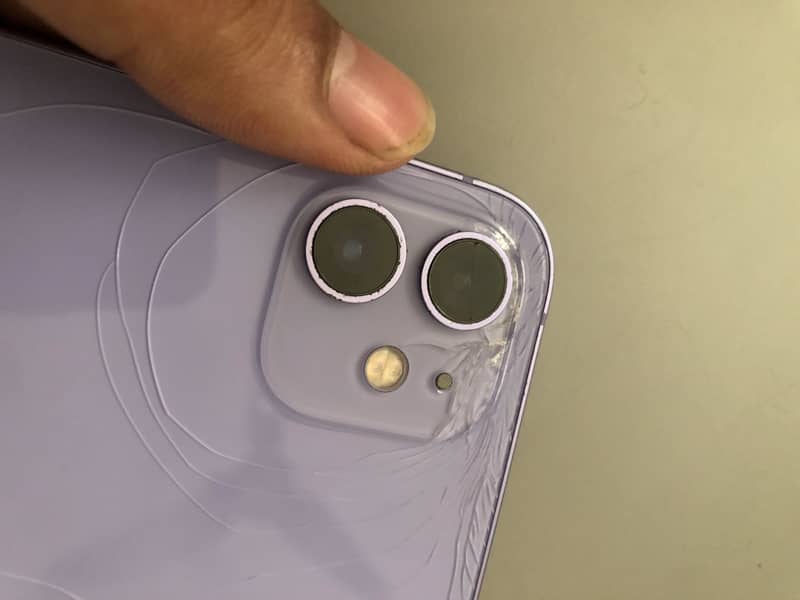 Apple iPhone 12 3