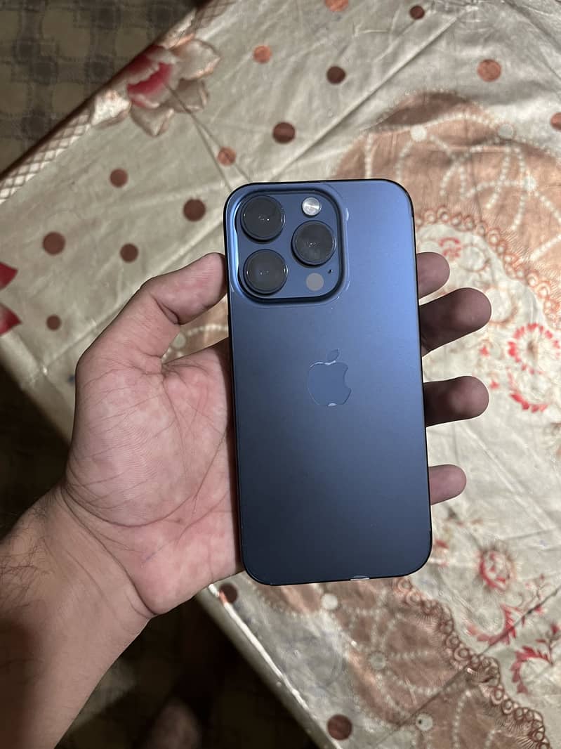 Apple iPhone 15 Pro Jv 1