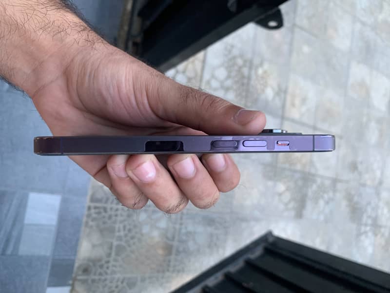 Apple iPhone 14 Pro 8